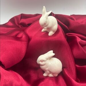 2 VINTAGE GOEBEL WHITE BUNNY RABBITS 3" FIGURINE PORCELAIN MINI WEST GERMANY